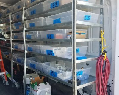 Verticaal opbergen redt je garage van de chaos
